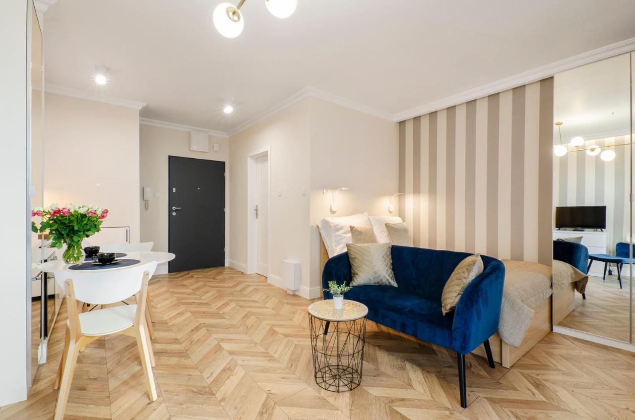 Sky Home- Blue Apartament -Manufaktura, Bezplatny Parking, Klima, Dostep Na Kod 우치 외부 사진