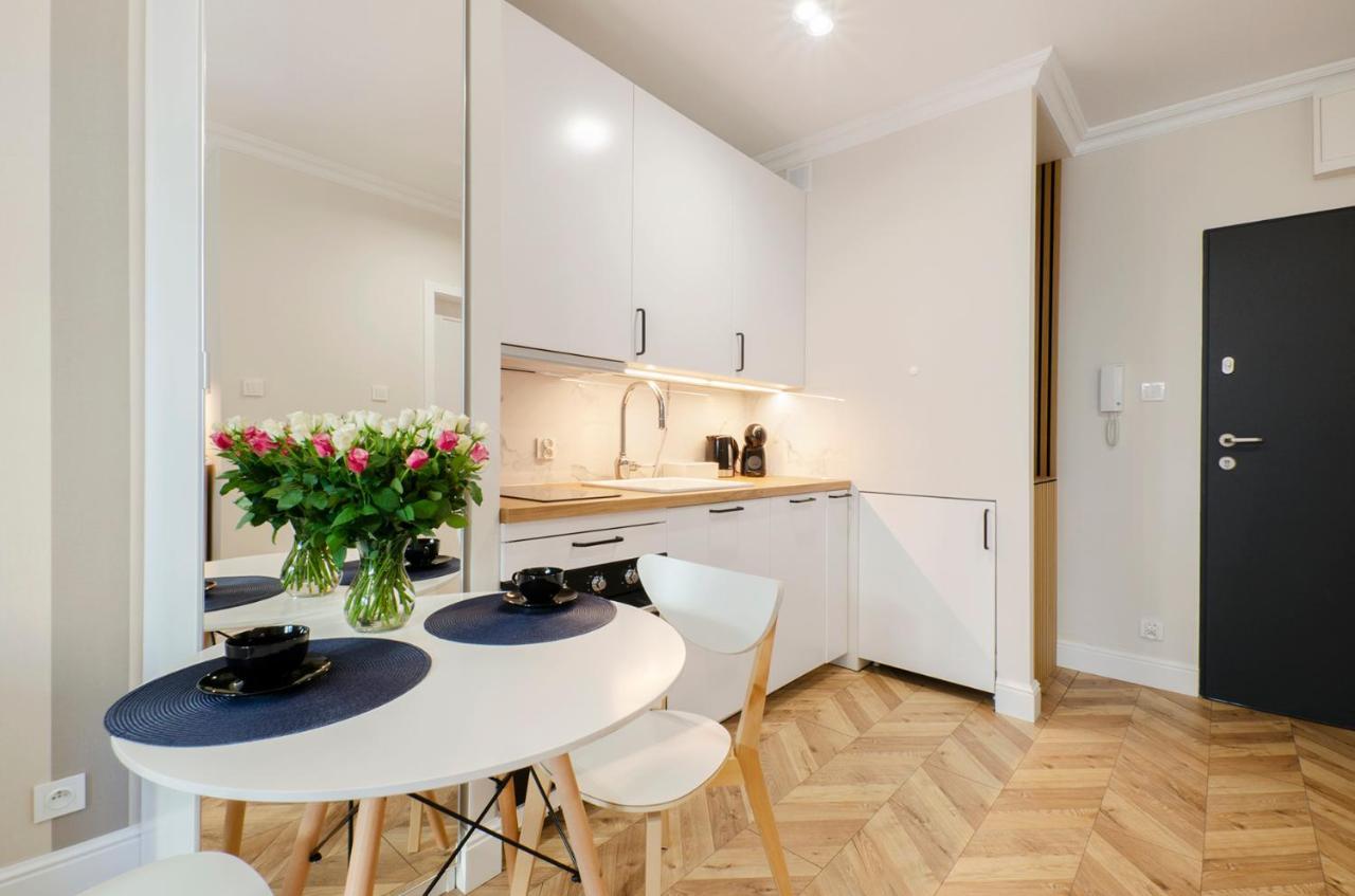 Sky Home- Blue Apartament -Manufaktura, Bezplatny Parking, Klima, Dostep Na Kod 우치 외부 사진