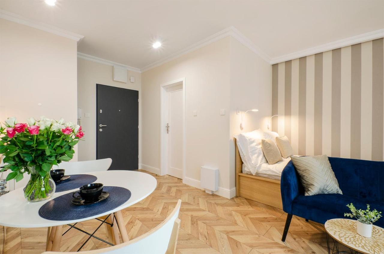 Sky Home- Blue Apartament -Manufaktura, Bezplatny Parking, Klima, Dostep Na Kod 우치 외부 사진